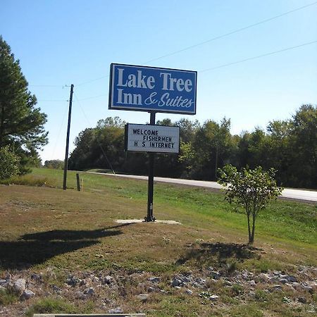 Lake Tree Inn & Suites Marion Exterior foto